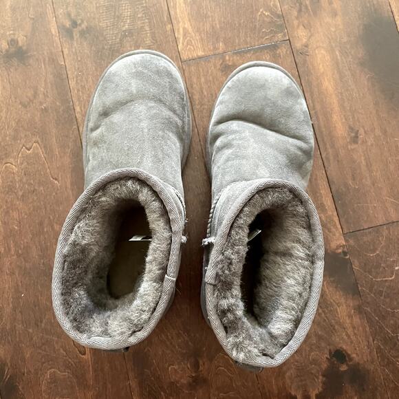 new ugg classic mini II boots gray size 8 - Picture 2 of 9